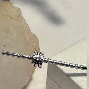 Authentic Pandora Retired Starburst Clip Charm S925 Ale Sterling Silver